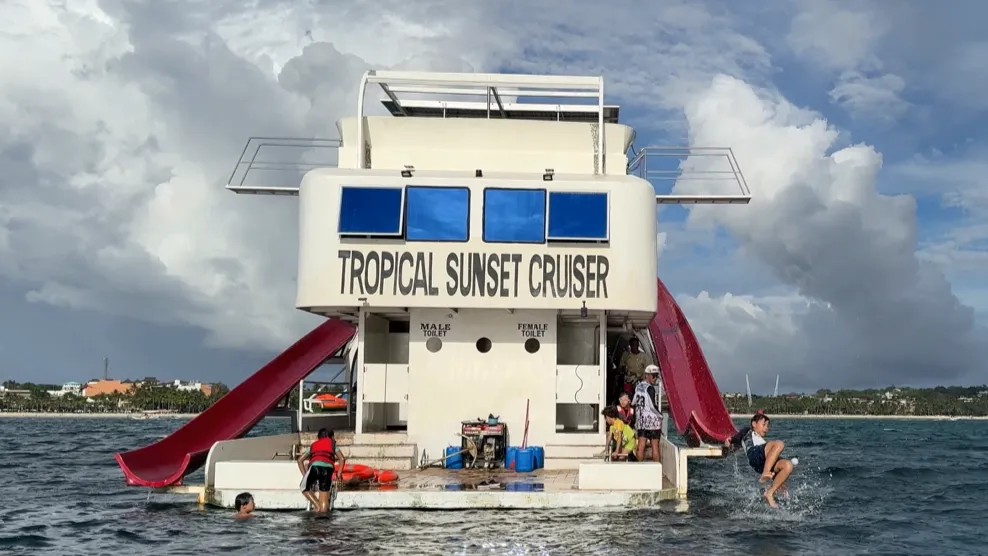 Tropical Hopping Sunset Party Trip